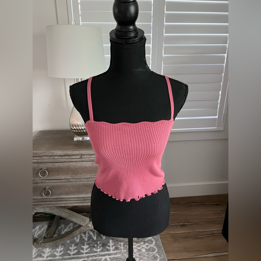 Lulus pink ribbed crop tank